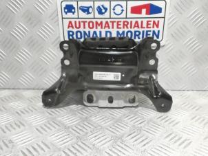 Used Gearbox mount Volkswagen Golf VIII (CD1) 1.5 TSI BlueMotion 16V Price € 30,00 Inclusive VAT offered by Automaterialen Ronald Morien B.V.