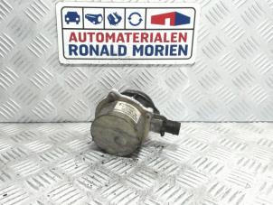 Usagé Pompe à vide (diesel) Renault Scénic II (JM) 1.5 dCi 100 Prix € 35,00 Règlement à la marge proposé par Automaterialen Ronald Morien B.V.