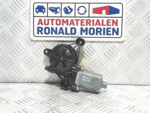 Used Door window motor Volkswagen Tiguan (5N1/2) 1.4 TSI 16V Price € 15,00 Margin scheme offered by Automaterialen Ronald Morien B.V.