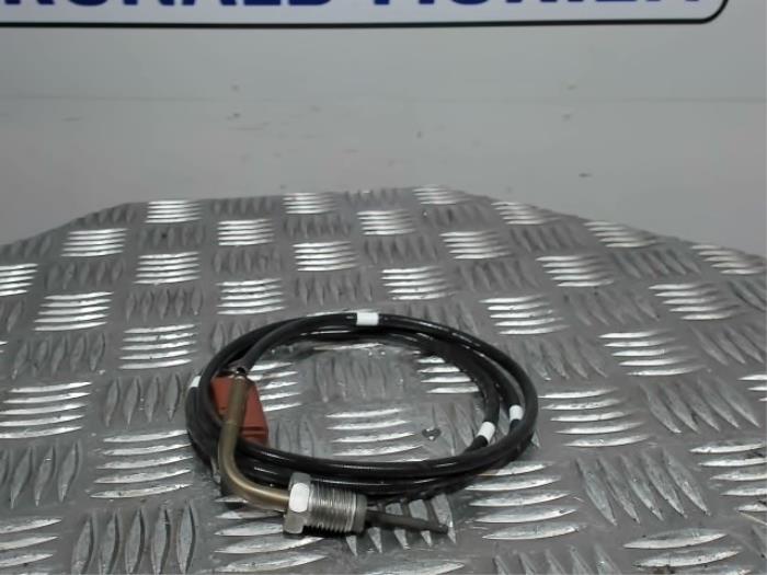Gebrauchte Auspuff Temperatursensor Volkswagen Transporter/Caravelle T6 2.0 TDI 150 Preis € 25,00 Mit Mehrwertsteuer angeboten von Automaterialen Ronald Morien B.V.