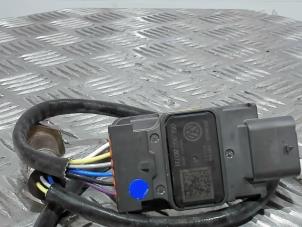 Nox sensor from a Volkswagen Golf VIII (CD1) 2.0 TDI BlueMotion 16V 2020