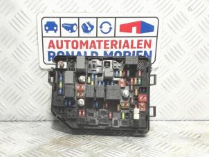 Used Fuse box Opel Karl 1.0 12V Price € 89,00 Margin scheme offered by Automaterialen Ronald Morien B.V.