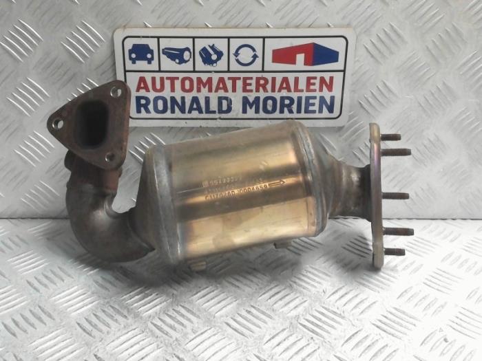 Używane Katalizator Opel Karl 1.0 12V Cena € 165,00 Procedura marży oferowane przez Automaterialen Ronald Morien B.V.