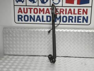 Usados Amortiguador de gas derecha detrás Audi A7 Precio € 149,00 IVA incluido ofrecido por Automaterialen Ronald Morien B.V.