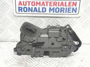 Usagé Serrure portière mécanique 4portes avant gauche Audi A1 Prix € 25,00 Prix TTC proposé par Automaterialen Ronald Morien B.V.