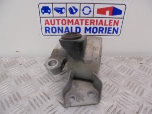 Used Engine mount Opel Adam 1.4 16V Price € 15,00 Margin scheme offered by Automaterialen Ronald Morien B.V.
