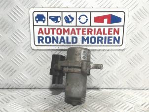 Gebrauchte Vakuumpumpe (Benzin) Audi TT (8N3) 3.2 V6 24V Quattro Preis € 29,00 Margenregelung angeboten von Automaterialen Ronald Morien B.V.