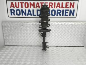 Usagé Barre amortisseur avant droit Opel Adam 1.4 16V Prix € 65,00 Règlement à la marge proposé par Automaterialen Ronald Morien B.V.