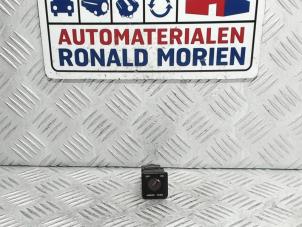 Used Airbag switch Peugeot 307 (3A/C/D) 1.4 Price € 10,00 Margin scheme offered by Automaterialen Ronald Morien B.V.
