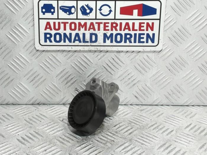 Nuevos Rodillo tensor correa múltiple Volkswagen Golf VII (AUA) 1.0 TSI 12V Precio € 25,00 IVA incluido ofrecido por Automaterialen Ronald Morien B.V.