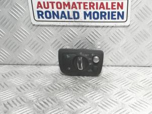 Usados Interruptor de luz Audi A7 Sportback (4GA/4GF) 3.0 TDI Clean Diesel V6 24V Quattro Precio € 40,00 IVA incluido ofrecido por Automaterialen Ronald Morien B.V.