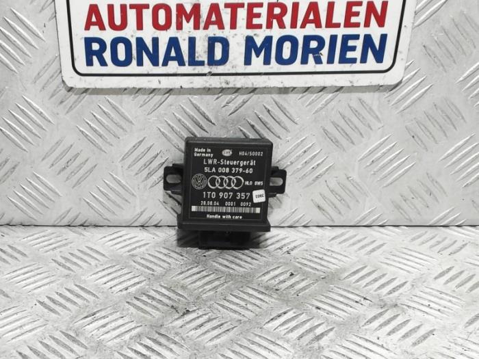 Used Computer, miscellaneous Volkswagen Golf V 4Motion (1K1) 2.0 TDI 16V Price € 39,00 Margin scheme offered by Automaterialen Ronald Morien B.V.