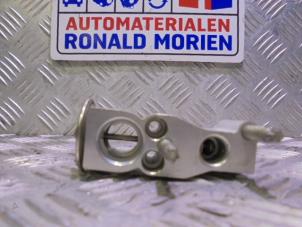 Used AC expansion valve Peugeot 308 SW (L4/L9/LC/LJ/LR) 1.6 BlueHDi 120 Price € 35,00 Margin scheme offered by Automaterialen Ronald Morien B.V.