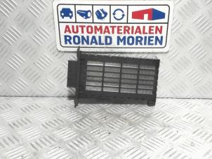 Used Heating element Renault Clio III (BR/CR) 1.5 dCi 75 FAP Price € 35,00 Margin scheme offered by Automaterialen Ronald Morien B.V.