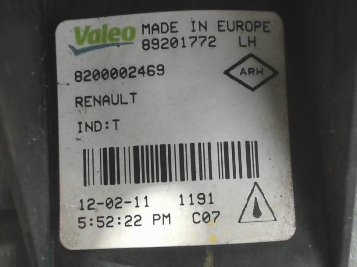 Luz antiniebla de parachoques de un Renault Clio III (BR/CR) 1.5 dCi 75 FAP 2011