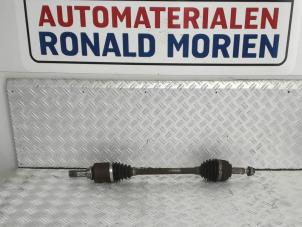 Usagé Arbre de transmission avant gauche Renault Clio III (BR/CR) 1.5 dCi 75 FAP Prix € 45,00 Règlement à la marge proposé par Automaterialen Ronald Morien B.V.