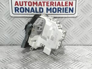 Used Rear door mechanism 4-door, right Audi A5 Sportback Quattro (B8H/B8S) 2.0 TDI 16V Price € 30,00 Inclusive VAT offered by Automaterialen Ronald Morien B.V.