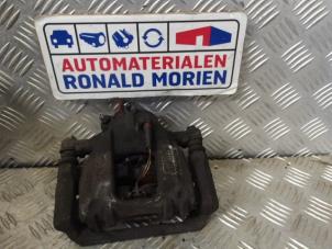 Używane Zacisk hamulcowy prawy tyl Mercedes Sprinter 3,5t (906.63) 313 CDI 16V Cena € 39,00 Procedura marży oferowane przez Automaterialen Ronald Morien B.V.