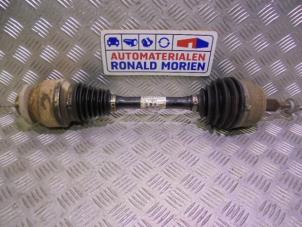 Used Front drive shaft, left Volkswagen Multivan T5 (7E/7HC/7HF/7HM) 2.5 TDi 4Motion Price € 75,00 Inclusive VAT offered by Automaterialen Ronald Morien B.V.