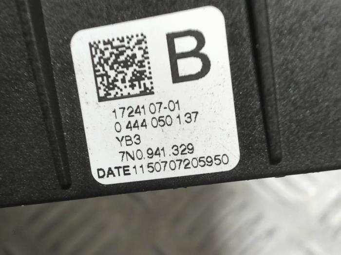 Ordinateur Adblue d'un Volkswagen Golf VII (AUA) 2.0 TDI 150 16V 2019