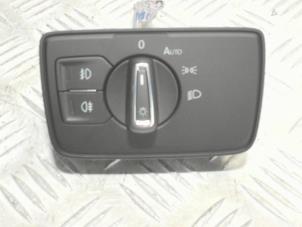 Usados Interruptor de luz Volkswagen Passat Variant (3G5) 2.0 TDI 16V 150 Precio € 25,00 IVA incluido ofrecido por Automaterialen Ronald Morien B.V.