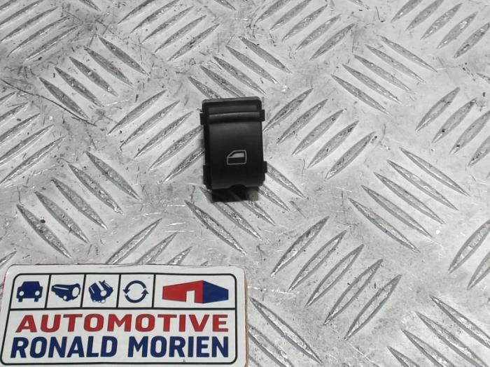 Usados Interruptor de ventanilla eléctrica Audi TT (8J3) 2.0 TFSI 16V Precio € 7,50 Norma de margen ofrecido por Automaterialen Ronald Morien B.V.