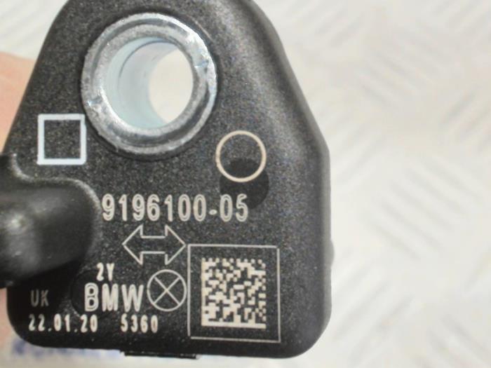 Airbag sensor from a MINI Clubman (F54) 1.5 Cooper 12V 2020