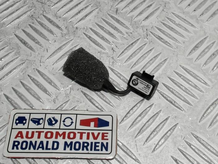 Usados Micrófono Mini Clubman (F54) 1.5 Cooper 12V Precio € 15,00 Norma de margen ofrecido por Automaterialen Ronald Morien B.V.