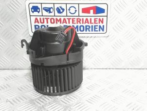 Used Heating and ventilation fan motor Mini Clubman (F54) 1.5 Cooper 12V Price € 49,00 Margin scheme offered by Automaterialen Ronald Morien B.V.