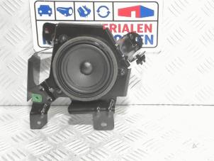 Used Speaker Mini Clubman (F54) 1.5 Cooper 12V Price € 15,00 Margin scheme offered by Automaterialen Ronald Morien B.V.