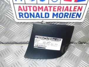 Usados Tapa de depósito Peugeot 107 1.0 12V Precio € 25,00 Norma de margen ofrecido por Automaterialen Ronald Morien B.V.