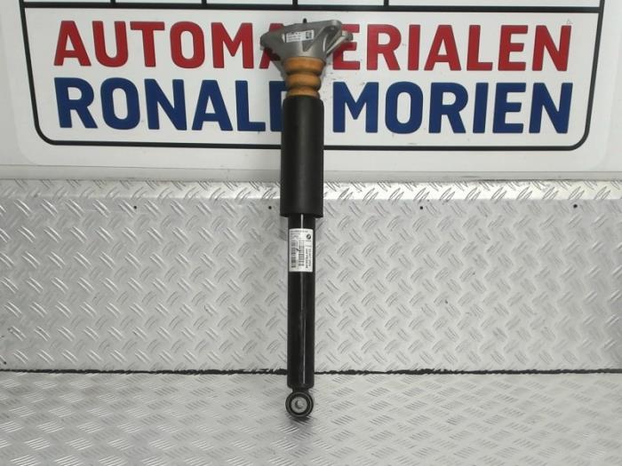 Rear shock absorber, right from a MINI Clubman (F54) 1.5 Cooper 12V 2020
