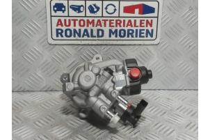 New High pressure pump Volkswagen Golf Price € 510,00 Inclusive VAT offered by Automaterialen Ronald Morien B.V.