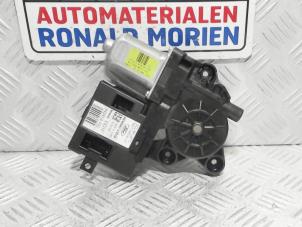 Używane Silnik szyby drzwiowej Ford C-Max (DM2) 1.8 16V Flexifuel Cena € 35,00 Procedura marży oferowane przez Automaterialen Ronald Morien B.V.