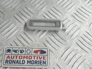 Begagnade LED-lampa Audi A8 (D5) 3.0 V6 24V 50 TDI Mild Hybrid Quattro Pris € 5,00 Inklusive moms erbjuds av Automaterialen Ronald Morien B.V.
