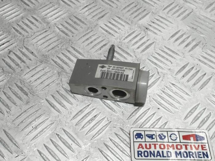 Usagé Valve d'expansion clim Ford Transit Custom 2.2 TDCi 16V Prix € 25,00 Règlement à la marge proposé par Automaterialen Ronald Morien B.V.