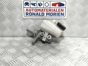 Used Master cylinder Peugeot 107 1.0 12V Price € 19,00 Margin scheme offered by Automaterialen Ronald Morien B.V.
