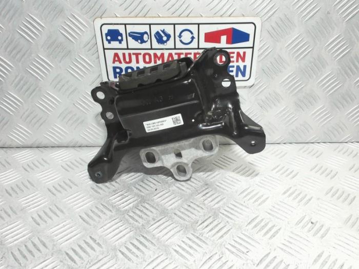Used Engine mount Volkswagen Golf VII (AUA) 2.0 TDI 150 16V Price € 25,00 Inclusive VAT offered by Automaterialen Ronald Morien B.V.