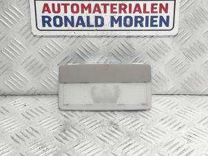 Używane Oswietlenie wewnetrzne tyl Opel Zafira Tourer (P12) 1.4 Turbo 16V Ecotec Cena € 5,00 Procedura marży oferowane przez Automaterialen Ronald Morien B.V.