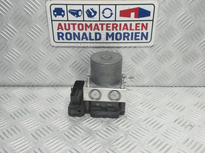 ABS pump from a Volkswagen Polo V (6R) 1.2 TSI 16V BlueMotion Technology 2014