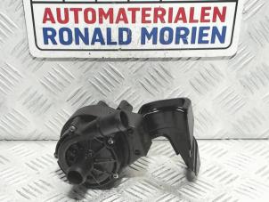 Used Additional water pump Volkswagen Passat Variant (3G5) 1.4 TSI GTE 16V Price € 54,99 Inclusive VAT offered by Automaterialen Ronald Morien B.V.
