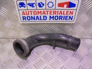 Used Intercooler tube Ssang Yong Rodius 2.0 e-200 Xdi 16V 4WD Price € 20,00 Margin scheme offered by Automaterialen Ronald Morien B.V.