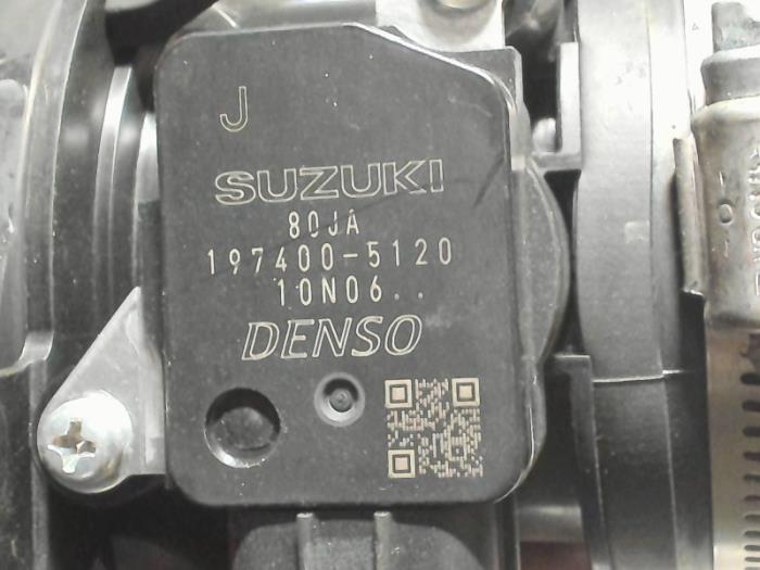 Airflow meter from a Suzuki Swift (ZA/ZC/ZD1/2/3/9) 1.6 Sport VVT 16V 2008
