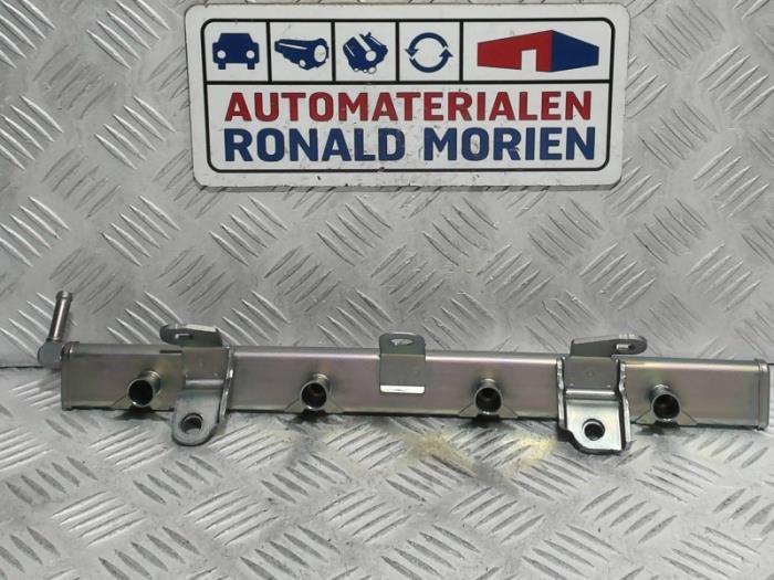 Gebrauchte Kraftstoffverteiler Suzuki Swift (ZA/ZC/ZD1/2/3/9) 1.6 Sport VVT 16V Preis € 95,00 Margenregelung angeboten von Automaterialen Ronald Morien B.V.