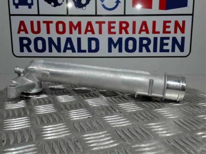 Neue Wasserrohr Mercedes C (R205) C-180 1.6 16V Preis € 33,28 Mit Mehrwertsteuer angeboten von Automaterialen Ronald Morien B.V.
