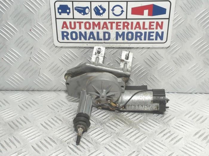 Rear wiper motor from a Volkswagen Corrado 2.9 VR6 1994