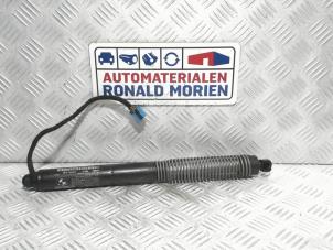 Used Rear gas strut, right BMW 5 serie (G30) 523i 2.0 TwinPower Turbo 16V Price € 125,00 Margin scheme offered by Automaterialen Ronald Morien B.V.