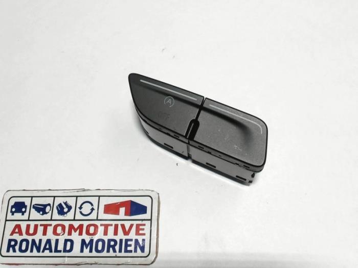 Używane Przelacznik Start/Stop Ford C-Max (DXA) 1.0 Ti-VCT EcoBoost 12V 125 Cena € 10,00 Procedura marży oferowane przez Automaterialen Ronald Morien B.V.