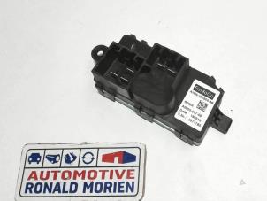 Used Heater resistor Ford C-Max (DXA) 1.0 Ti-VCT EcoBoost 12V 125 Price € 25,00 Margin scheme offered by Automaterialen Ronald Morien B.V.
