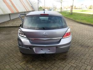 Gebrauchte Heckklappe Opel Astra H (L48) 1.6 16V Twinport Preis € 50,00 Margenregelung angeboten von Automaterialen Ronald Morien B.V.